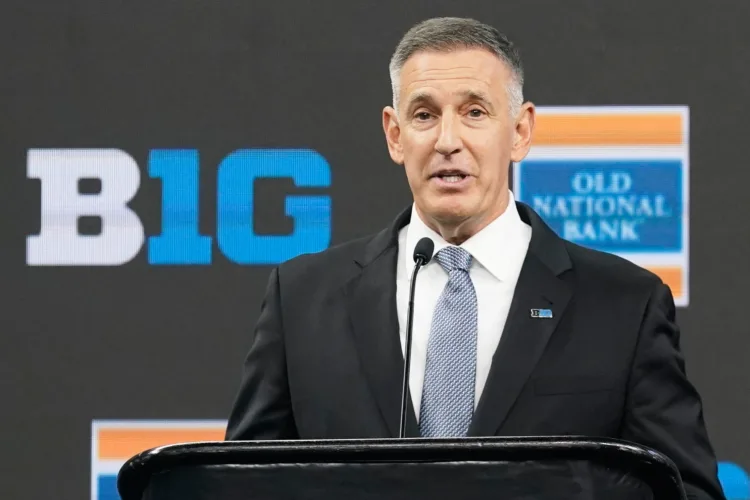 Tug of war between SEC, Big Ten starts with college football